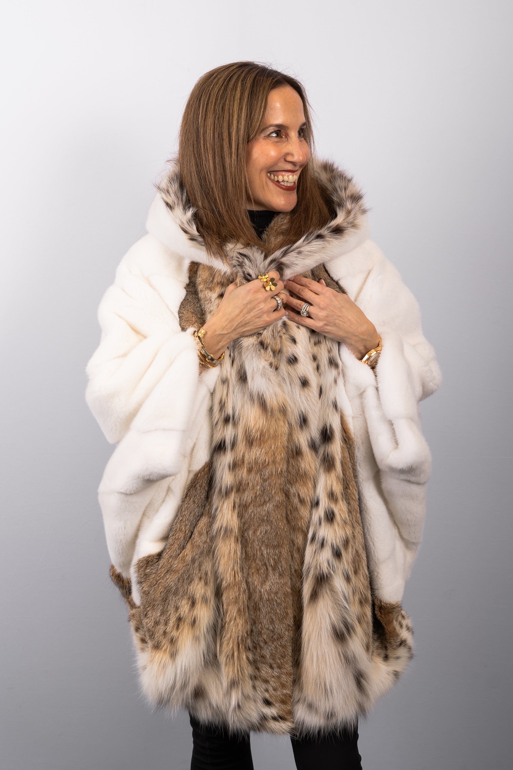 Natural Lynx Cat/White Mink Poncho