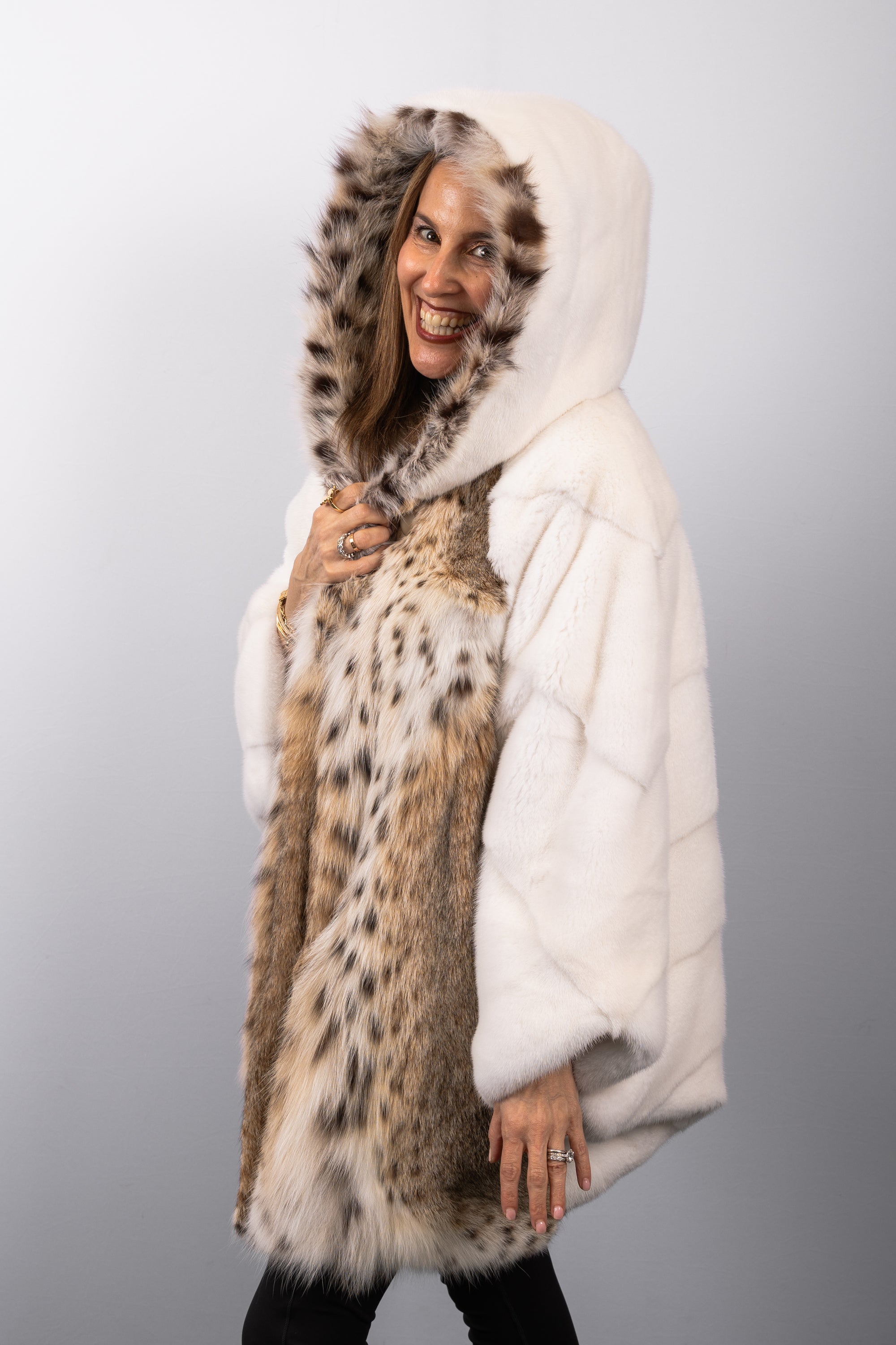 Natural Lynx Cat/White Mink Poncho