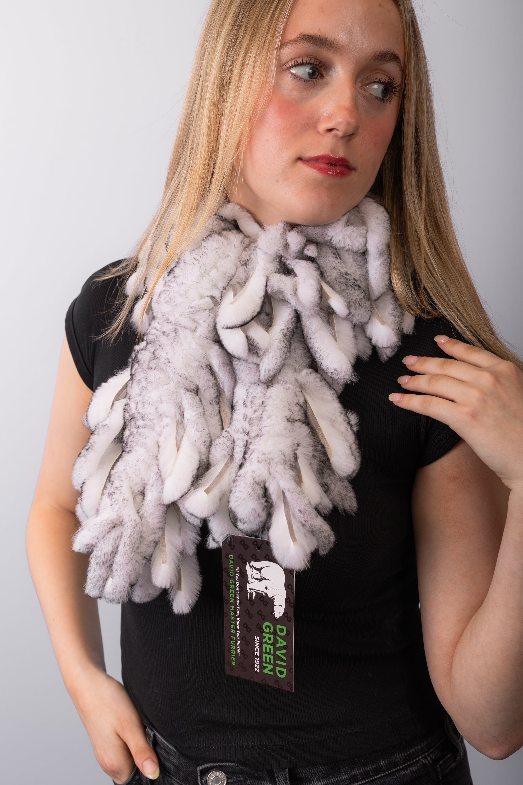 Rex Rabbit Fringes Scarf - White/Black