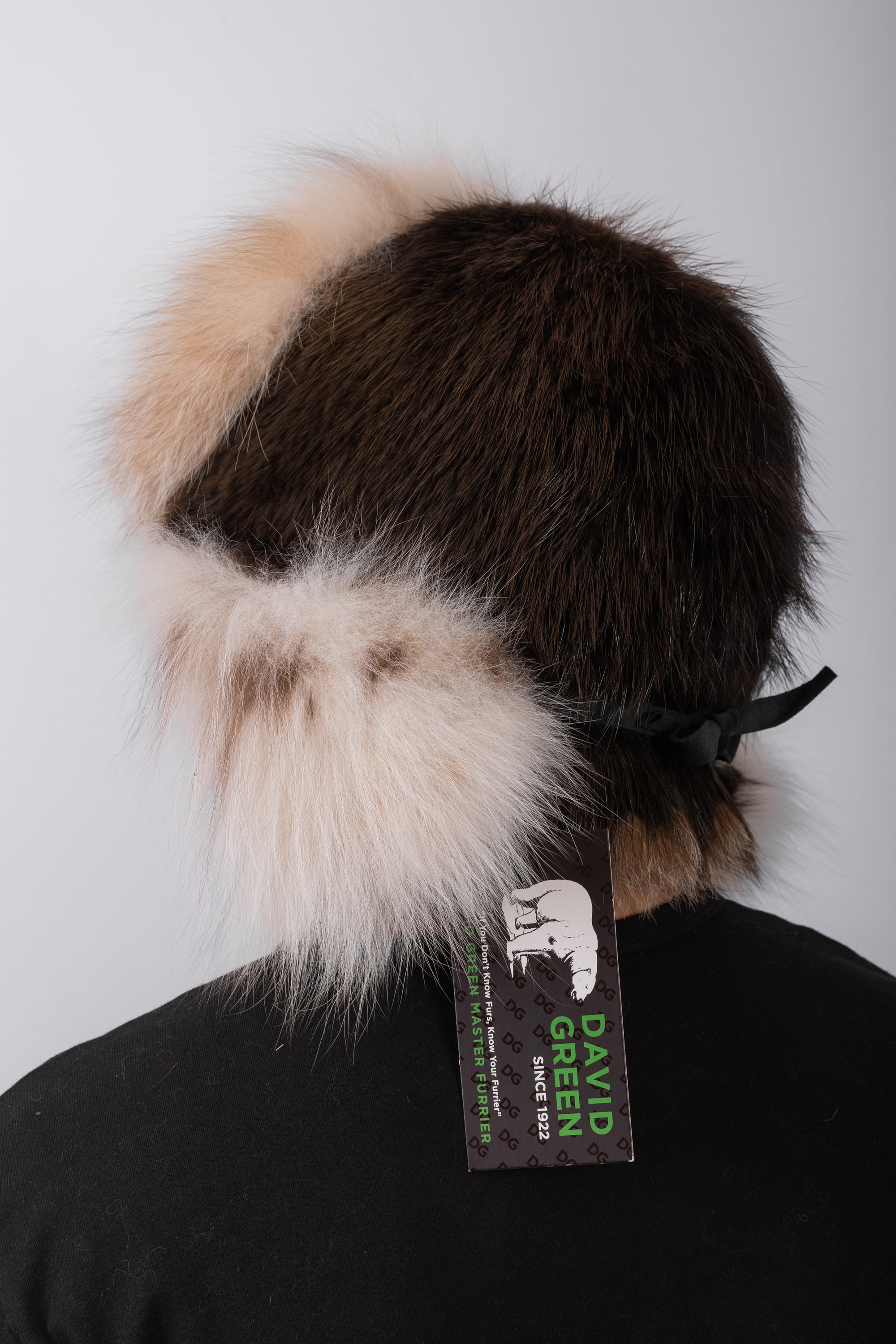 Natural Beaver Musher Hat with Canadian Lynx Fur Trim